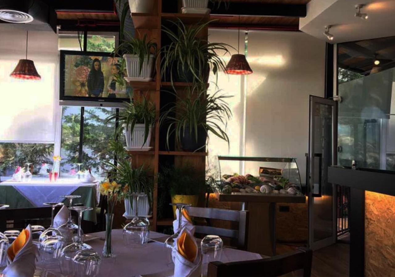 Vivi La Vita Hotel Tirana Exterior photo