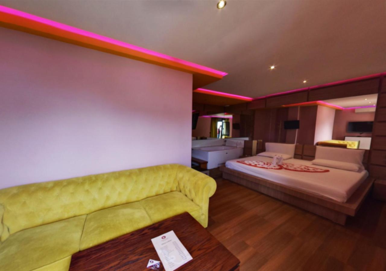 Vivi La Vita Hotel Tirana Exterior photo